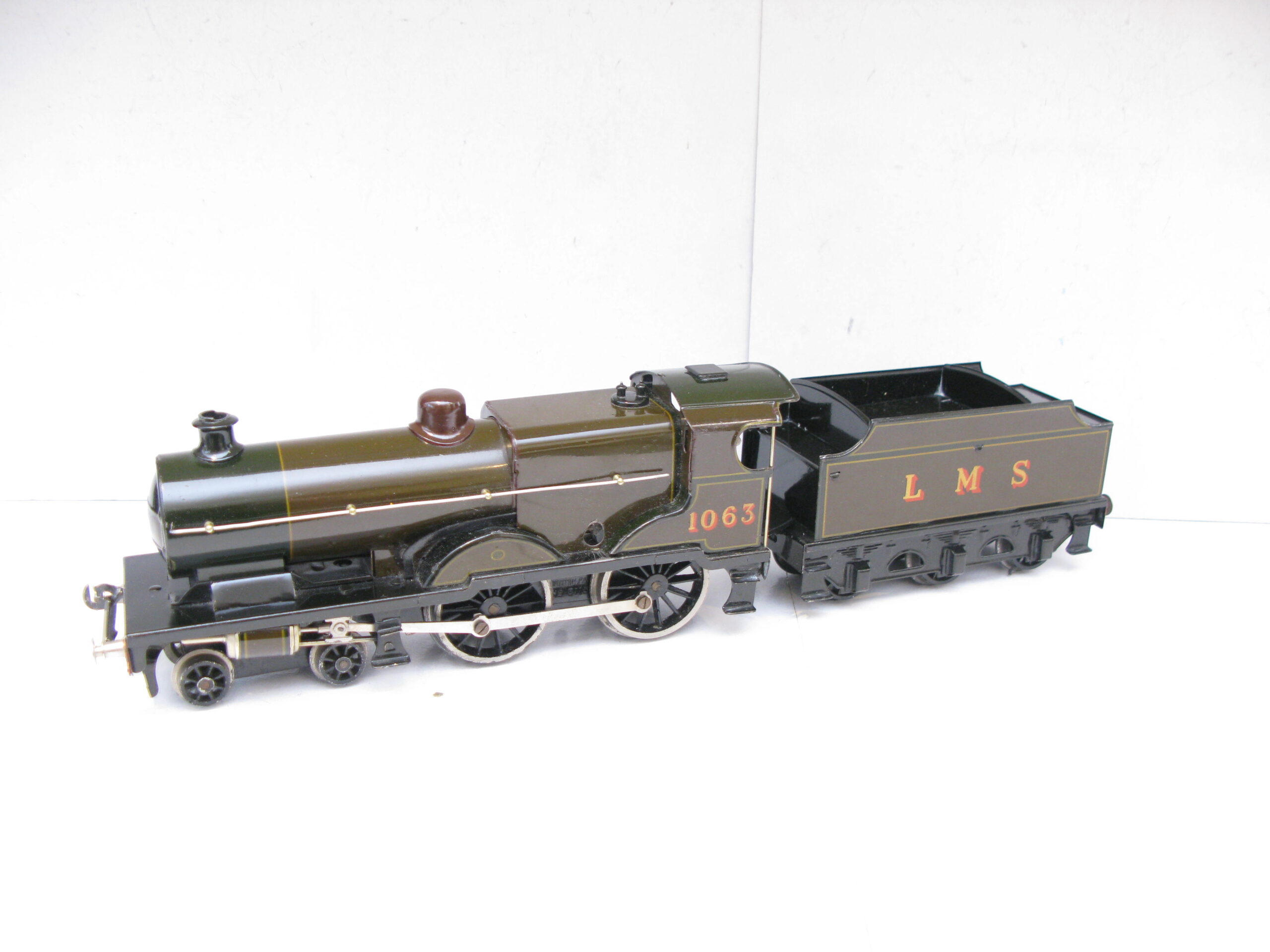 Bassett Lowke 0 Gauge 4-4-0 Loco & Tender LMS Brown 'Compound, No.1063, Clockwork - Boxed - Image 6
