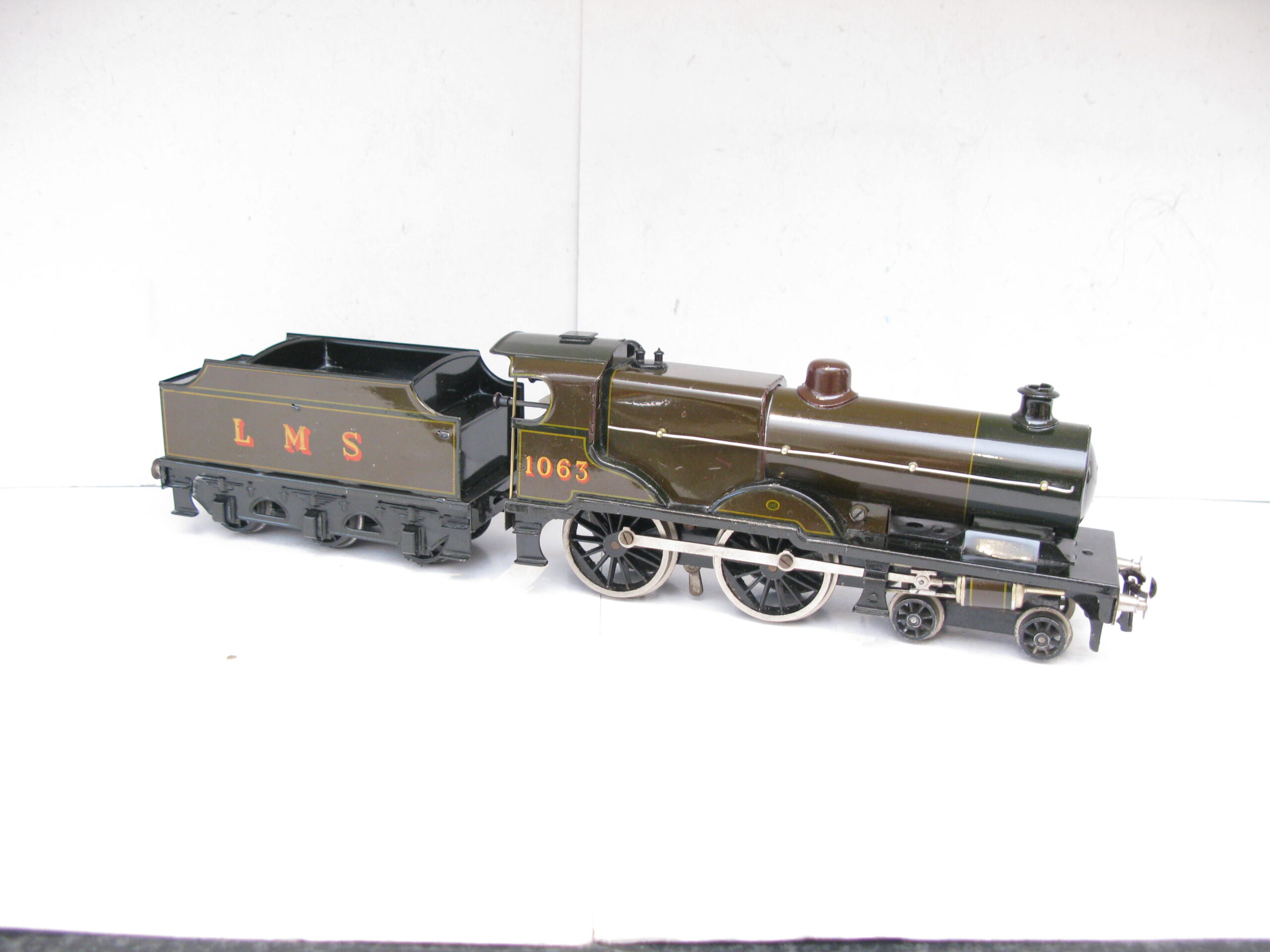 Bassett Lowke 0 Gauge 4-4-0 Loco & Tender LMS Brown 'Compound, No.1063, Clockwork - Boxed - Image 8