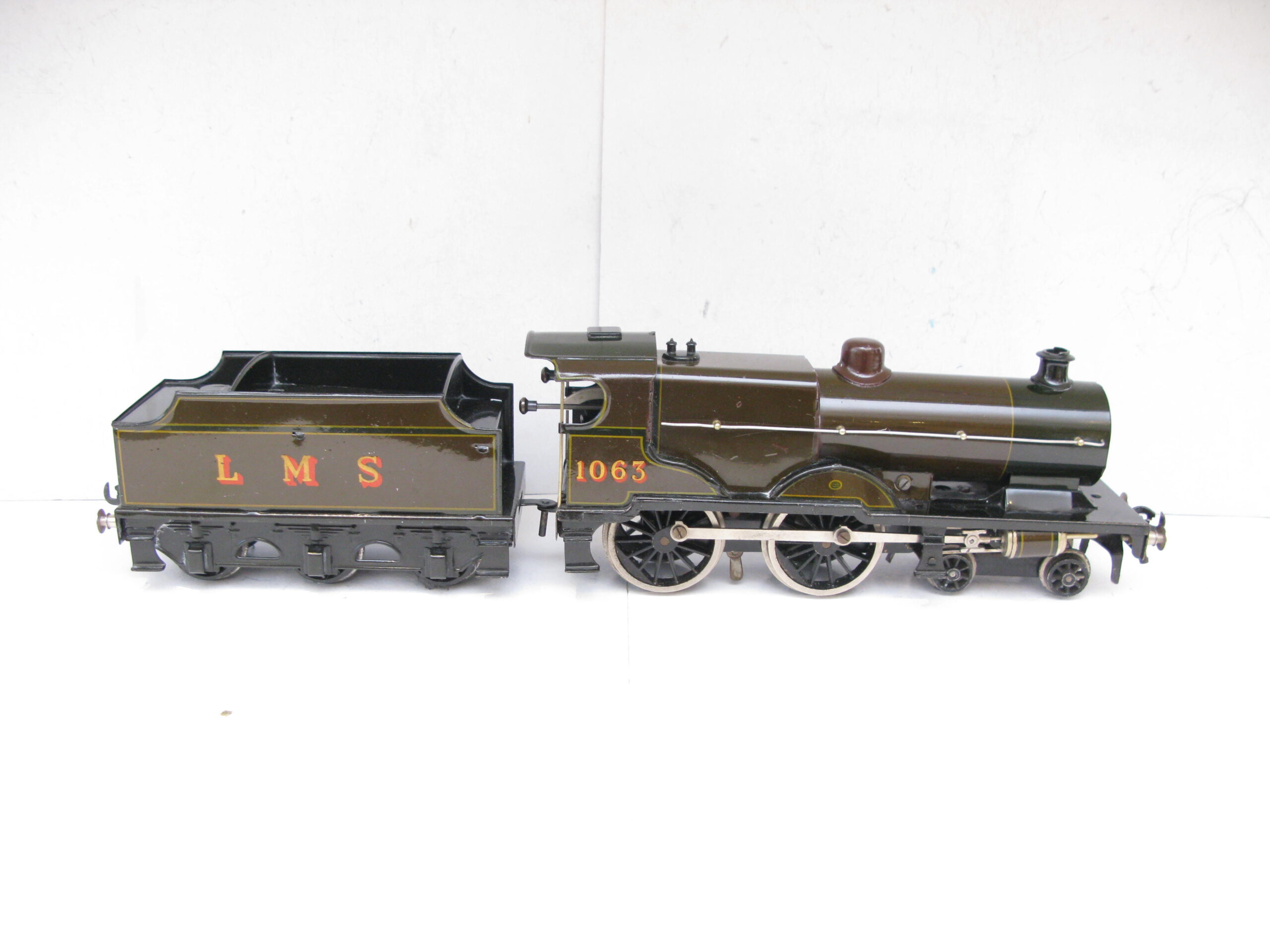 Bassett Lowke 0 Gauge 4-4-0 Loco & Tender LMS Brown 'Compound, No.1063, Clockwork - Boxed - Image 10