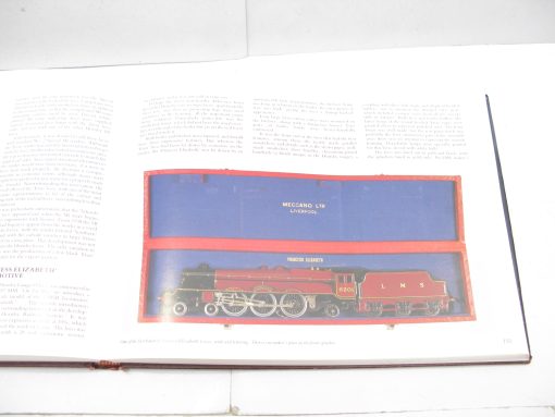 Toy Train Collectors Book - 'THE HORNBY O GAUGE SYSTEM' by Chris and Julie Graebe - Published in 1988 by New Cavendish Books - Image 4