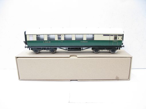 Ace Trains 0 Gauge Modern issue LNER Tourist stock Articulated coaches Set A and Set B - Boxed as new - Image 2