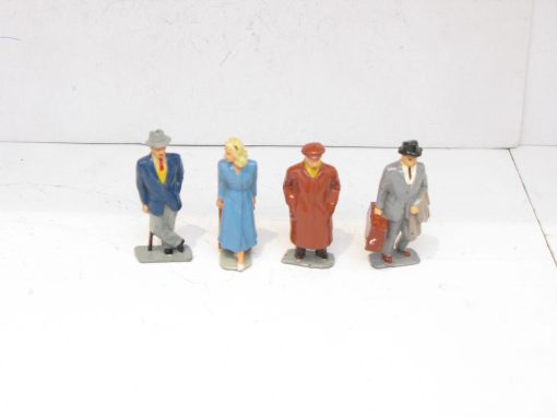 Timpo (Gauge 1 size) Railway Passengers - unboxed Priced at £15 each - Image 2