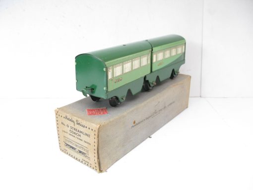 Hornby 0 Gauge Rare boxed Streamlined No.O 2-Tone Green articulated coaches - Boxed - Image 6