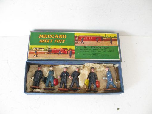 Hornby 0 Gauge Railway Accessories No.1 Station Staff  - Boxed