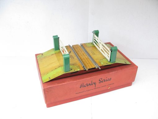 Hornby 0 Gauge No.1 Clockwork 2-rail Level Crossing - Boxed - Image 2