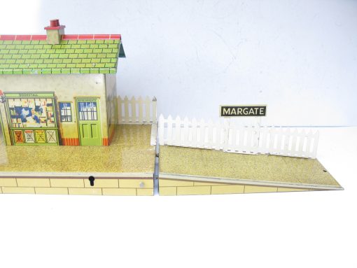 Hornby 0 Gauge No.4 'MARGATE' Station Speckled Finish base Circa 1937/38 - Boxed - Image 4