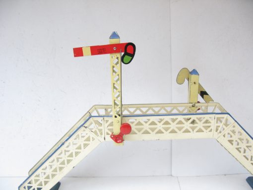 Hornby 0 Gauge No.1A Footbridge with Signals - Boxed - Image 3