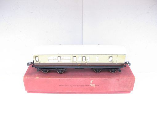 Hornby 0 Gauge No.2 GWR Brake 3rd Corridor Coach  - in reproduction style box - Image 4
