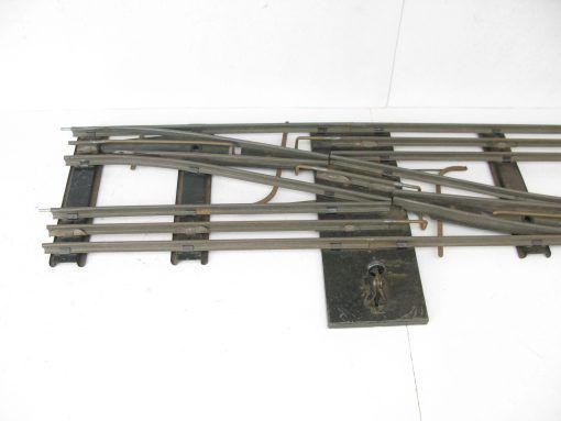 Hornby 0 Gauge Tinplate 3-rail Electric Right & Left hand Crossovers - unboxed - 2 only available 1 of each hand - Image 5