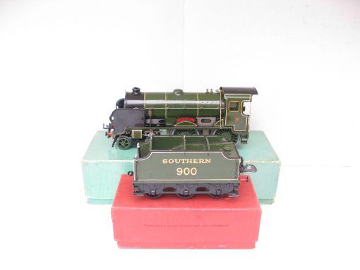 Hornby 0 Gauge E420 Special Loco & Tender SR 'ETON' No.900, 20 volt electric - Boxed