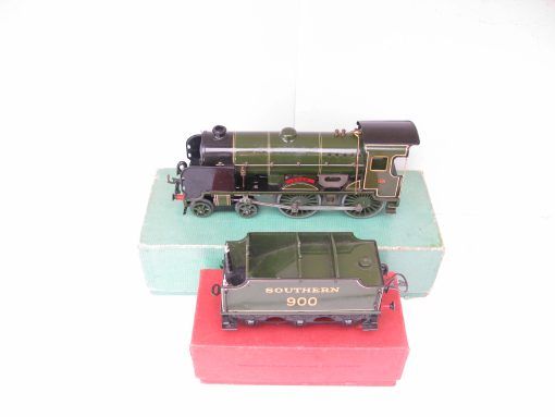 Hornby 0 Gauge E420 Special Loco & Tender SR 'ETON' No.900, 20 volt electric - Boxed - Image 2