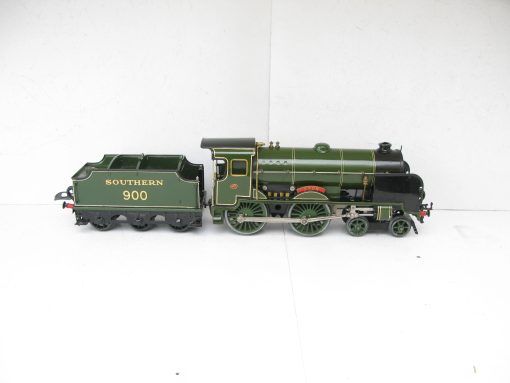 Hornby 0 Gauge E420 Special Loco & Tender SR 'ETON' No.900, 20 volt electric - Boxed - Image 6