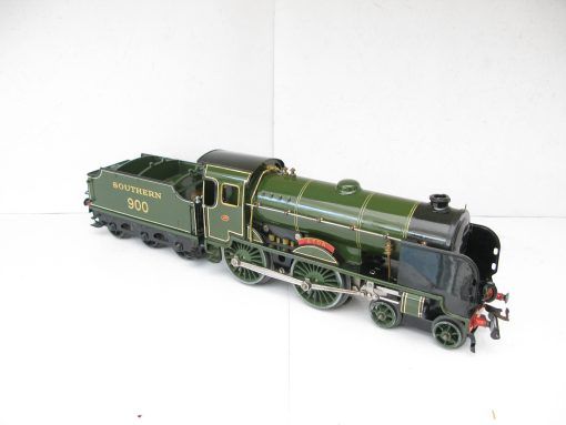 Hornby 0 Gauge E420 Special Loco & Tender SR 'ETON' No.900, 20 volt electric - Boxed - Image 9