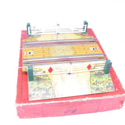 Hornby 0 Gauge No.2E 3-rail electric Level Crossing - Boxed