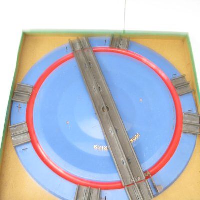 Hornby 0 Gauge Tinplate 3-rail Electric 2E Turntable - Boxed