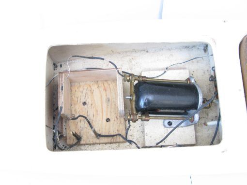 Tri-ang Electric Launch Speed boat named 'TRI-ANG V' - unboxed - Image 6