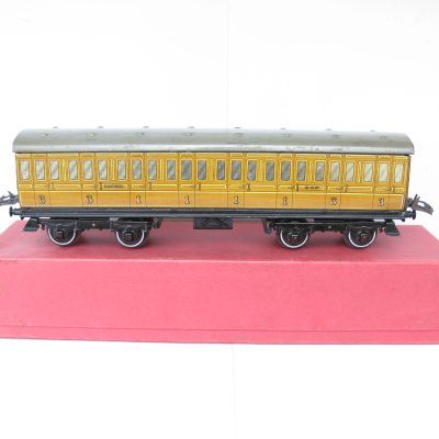 Hornby 0 Gauge No.2 1st/3rd LNER Passenger coach - Boxed