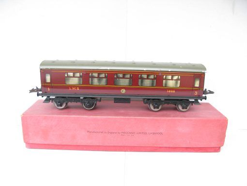 Hornby 0 Gauge No.2 LMS 1st/3rd Corridor Coach circa 1939 - Boxed - Image 3