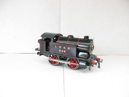 Hornby 0 Gauge E120 Tank Loco LNER black No.826, 3-rail 20 volt Electric  - Superb Professional repaint - Image 3