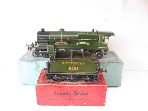 Hornby 0 Gauge E3/6 Loco & Tender SR Green 'LORD NELSON' No.E850, 3-rail 6 volt electric - Boxed