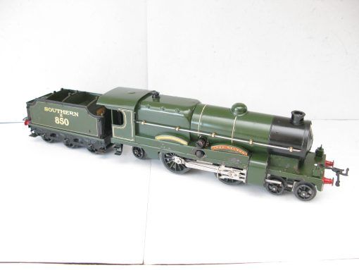 Hornby 0 Gauge E3/6 Loco & Tender SR Green 'LORD NELSON' No.E850, 3-rail 6 volt electric - Boxed - Image 7