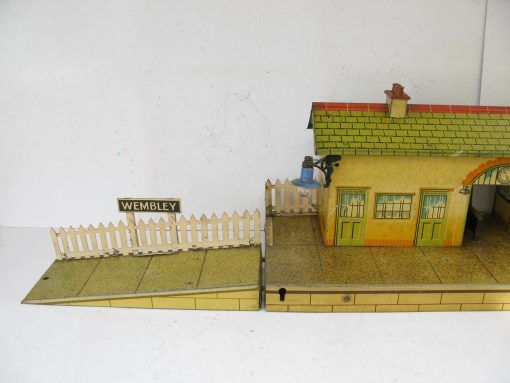 Hornby 0 Gauge No.4E 'Wembley' Station Speckled Finish base Circa 1937/38 - Boxed - Image 3