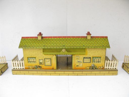Hornby 0 Gauge No.4E 'Wembley' Station Speckled Finish base Circa 1937/38 - Boxed - Image 5
