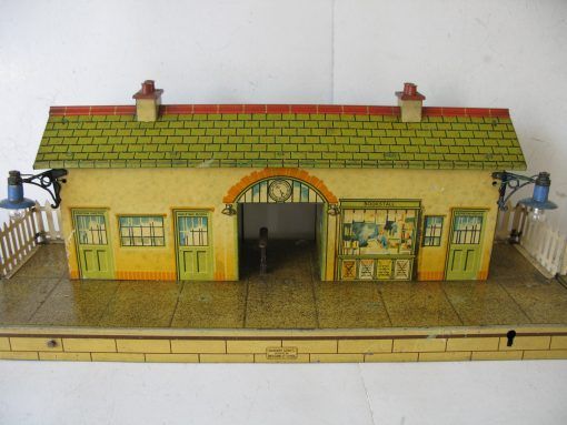 Hornby 0 Gauge No.4E 'Wembley' Station Speckled Finish base Circa 1937/38 - Boxed - Image 7