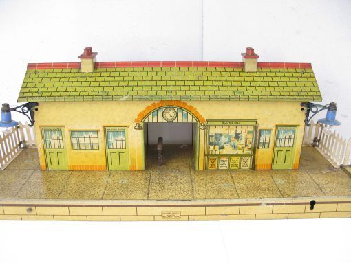 Hornby 0 Gauge No.4E 'Wembley' Station Speckled Finish base Circa 1937/38 - Boxed - Image 8