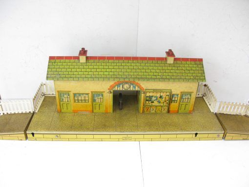 Hornby 0 Gauge No.4 'MARGATE' Station Speckled Finish base Circa 1937/38 - Boxed - Image 7