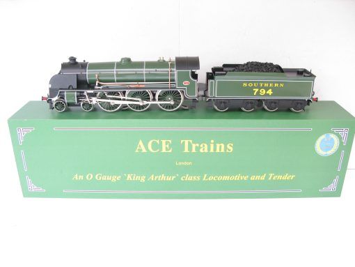 Ace 0 Gauge Modern issue E/34 SR Lined green 4-6-0 Loco & Tender King Arthur class 'Sir Ector De Maris' No.794,  2/3-rail electric - Boxed