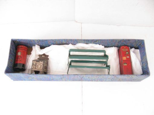 Hornby 0 Gauge Railway Accessories No.3 Platform Machines and seats - Boxed - Image 3