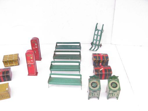 Hornby 0 Gauge Station Furniture, Ticket machine, Weight machines, Trunks, Seats, Trolley etc  - unboxed Prices each £10 - Image 3