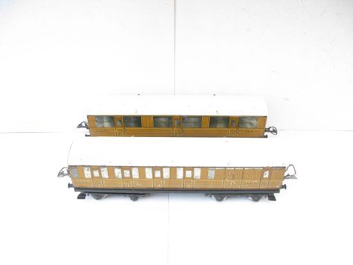 Hornby 0 Gauge No.2 LNER Pair of Corridor Coaches 1st/3rd and 1st/3rd Brake end - unboxed Priced each £60 - Image 7