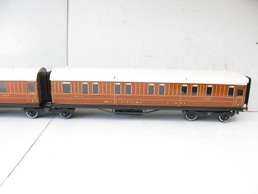 Ace 0 Gauge Modern issue C/6 Pair of LNER All 1st Articulated Sleeping cars  - Boxed - Image 3
