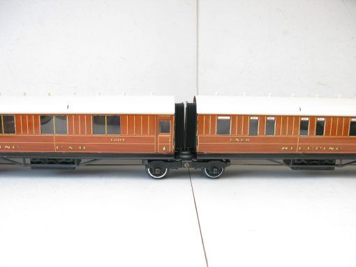 Ace 0 Gauge Modern issue C/6 Pair of LNER All 1st Articulated Sleeping cars  - Boxed - Image 4
