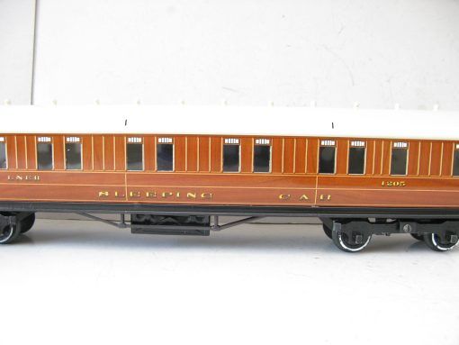 Ace 0 Gauge Modern issue C/6 Pair of LNER All 1st Articulated Sleeping cars  - Boxed - Image 7