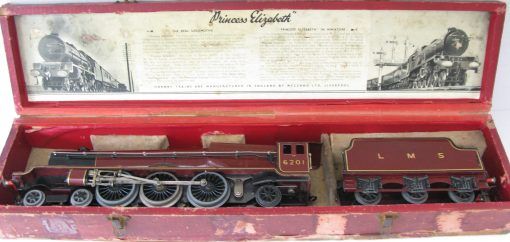 Hornby 0 Gauge 4-6-2 Loco & Tender LMS Lined Maroon 'Princess Elizabeth' No.6201, 3-rail 20 volt Electric - Boxed - Image 16