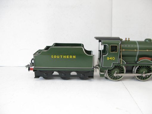 Directory Series  - Hornby 0 Gauge Style Loco & Tender SR Schools class 'Berkhamsted' No.930, 12 volt DC electric - - Image 7