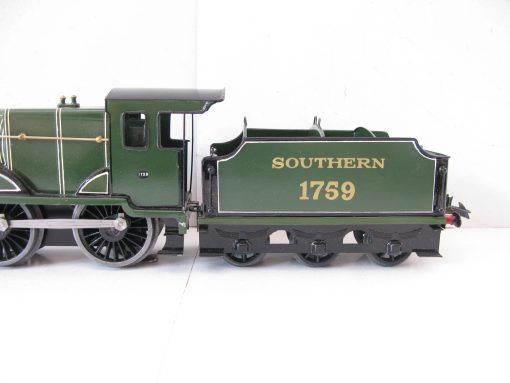 Directory Series  - Hornby 0 Gauge Style Loco & Tender SR L1 class No.1759, 12 volt DC electric - Boxed - Image 7