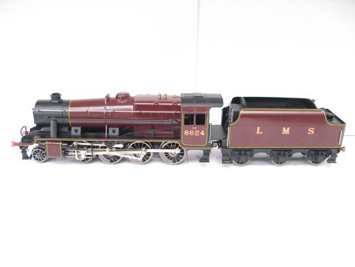 Ace 0 Gauge Modern issue E/38 LMS Lined maroon 2-8-0 Loco & Tender class 8F No.8624, 2/3-rail electric - Boxed with outer mailer - Image 3