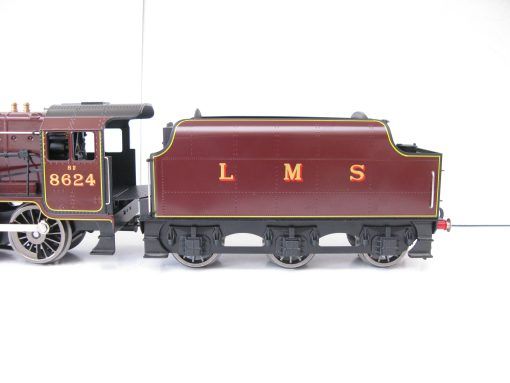 Ace 0 Gauge Modern issue E/38 LMS Lined maroon 2-8-0 Loco & Tender class 8F No.8624, 2/3-rail electric - Boxed with outer mailer - Image 5
