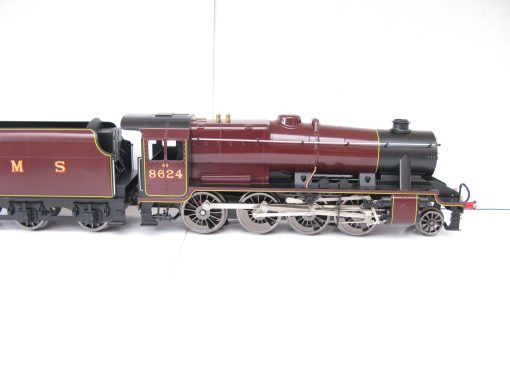 Ace 0 Gauge Modern issue E/38 LMS Lined maroon 2-8-0 Loco & Tender class 8F No.8624, 2/3-rail electric - Boxed with outer mailer - Image 10