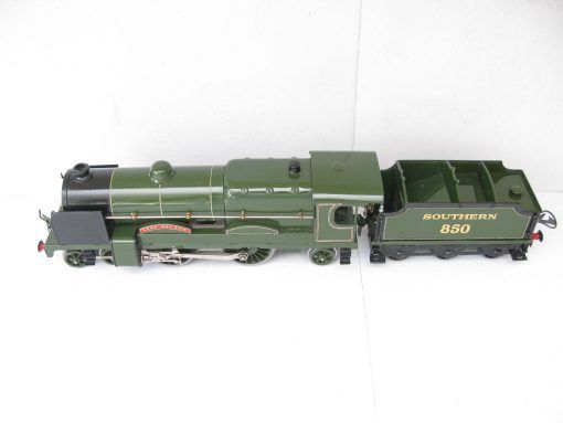 Hornby 0 Gauge E220 Loco & Tender SR Green 'LORD NELSON' No.850, 3-rail 20 volt electric - Boxed - Image 7