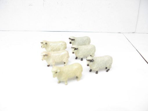 Hornby 0 Gauge Dinky Toys Sheep - unboxed