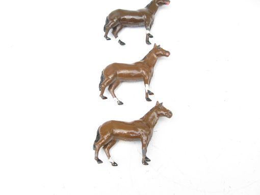 Hornby 0 Gauge Dinky Toys Brown horses - unboxed Priced each £18 - Image 2