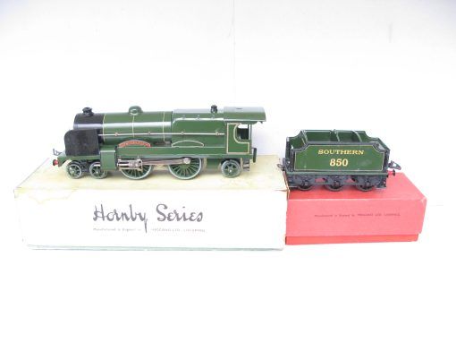 Hornby 0 Gauge E320 Loco & Tender SR Green 'LORD NELSON' No.850, 3-rail 20 volt electric - Boxed - Image 4