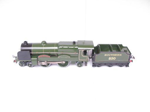 Hornby 0 Gauge E320 Loco & Tender SR Green 'LORD NELSON' No.850, 3-rail 20 volt electric - Boxed - Image 6