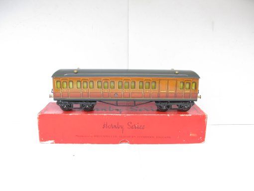 Hornby 0 Gauge Metropolitan All 3rd Brake end coach - Boxed