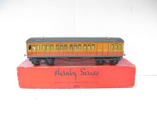 Hornby 0 Gauge Metropolitan All 3rd Brake end coach - Boxed